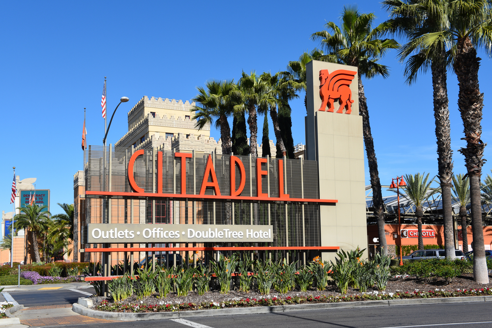 Commerce,,California,-,26,Feb,2020:,Citadel,Outlet,Mall,Sign.