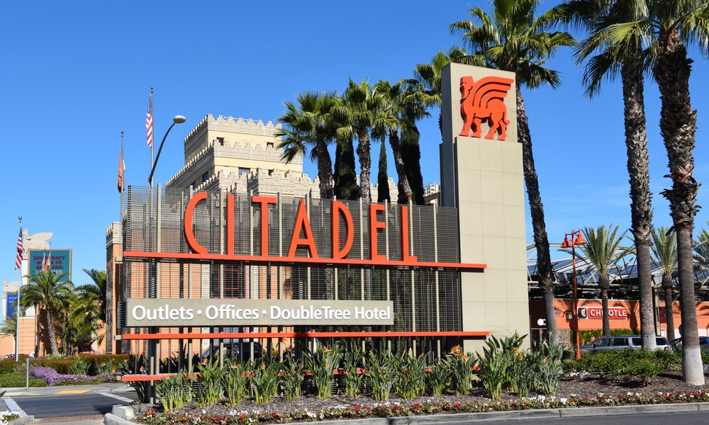 Commerce,,California,-,26,Feb,2020:,Citadel,Outlet,Mall,Sign.